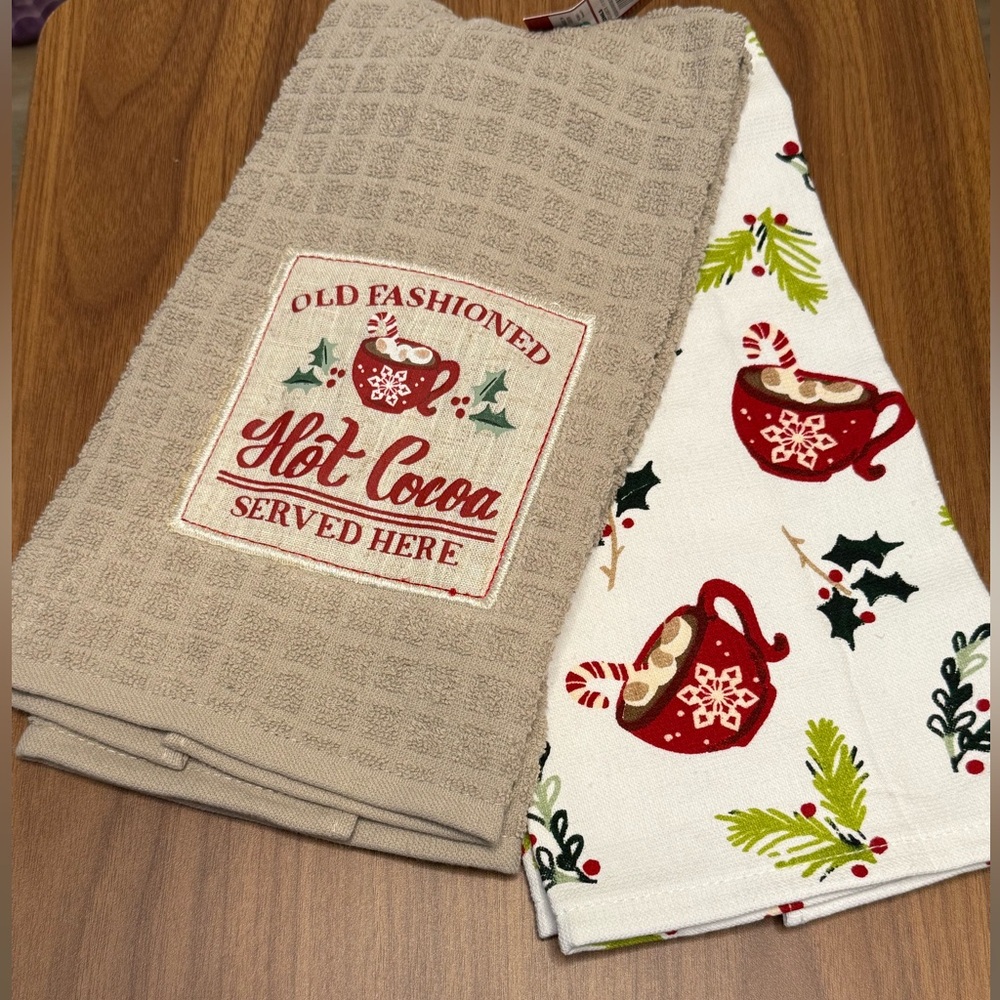 NEW. Old Fashioned Hot Cocoa 2 pack Winter/Holiday kitchen Towels.